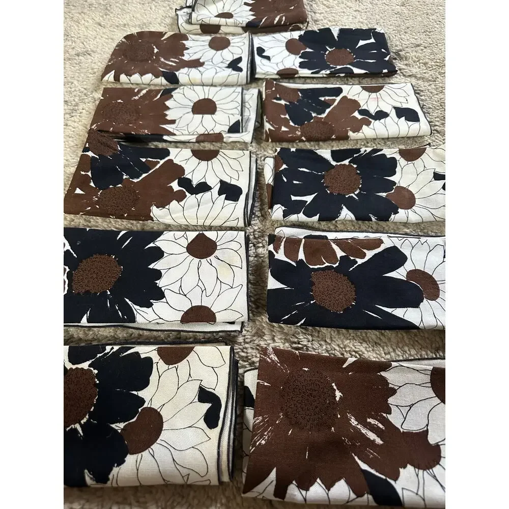 Vera Newman Napkins Set of 11 Floral daisies 16” Cotton brown white Mcm retro